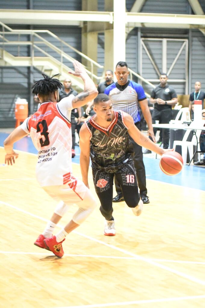 Club Los Mina derrota a los Caminantes de los Alcarrizos en la continuación torneo Abasado