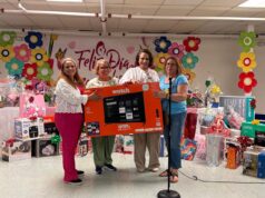 Líderes comunitarios celebran el Día de las Madres en Camden, Nueva Jersey