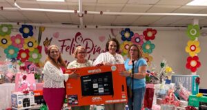 Líderes comunitarios celebran el Día de las Madres en Camden, Nueva Jersey