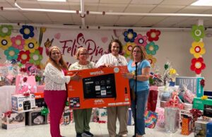 Líderes comunitarios celebran el Día de las Madres en Camden, Nueva Jersey