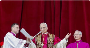 El papa León XIV lamenta que en muchos contextos la fe cristiana se reduce a lo absurdo