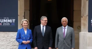 La UE y el Reino Unido alcanzan un acuerdo para estrechar su relación tras el Brexit