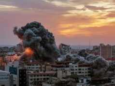 Al menos 9 muertos y 50 desaparecidos en un ataque israelí a un casa en el norte de Gaza