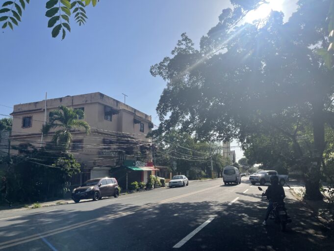 Clima mayormente favorable este viernes: cielos despejados y temperaturas calurosas