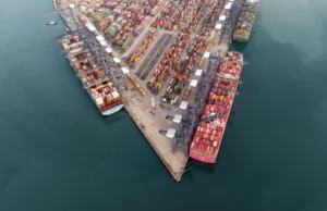 China eleva al 84 % sus aranceles a los productos estadounidenses