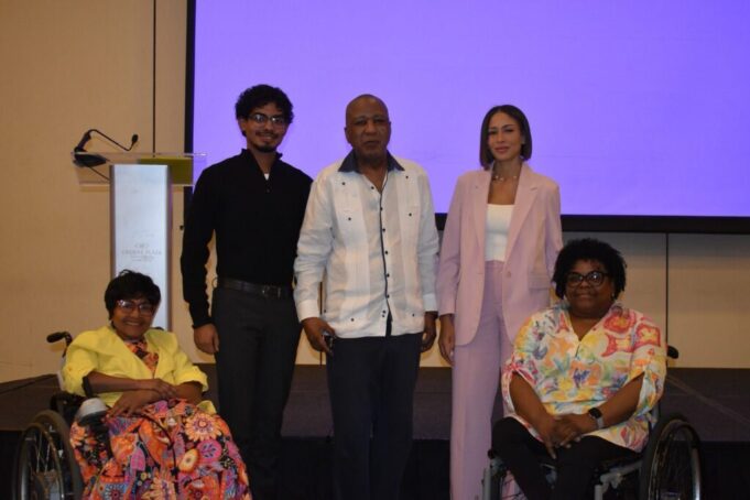 Exigen un sistema de justicia accesible y políticas públicas inclusivas para mujeres con discapacidad y jóvenes en RD