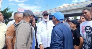 Hubieres dice haitianos y venezolanos en RD tienen su apoyo
