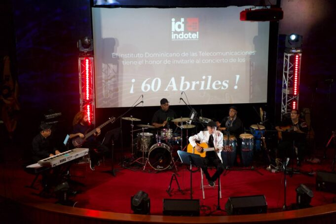 INDOTEL conmemora 60 aniversario de Revolución de Abril con emotivo concierto