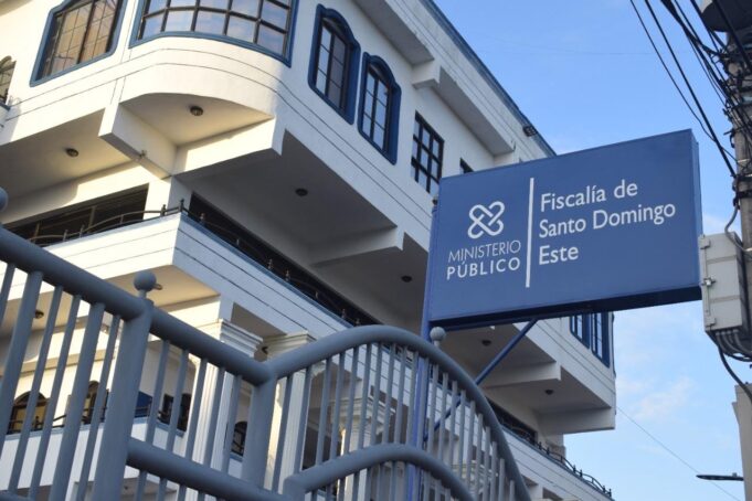 Tribunal distribuye 80 años de prisión a tres hombres por muerte de otro en atraco en SDE