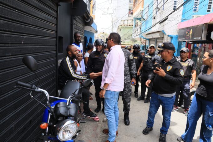 Intensifican operativos en “La 42” de Capotillo y desmantelan puntos de drogas