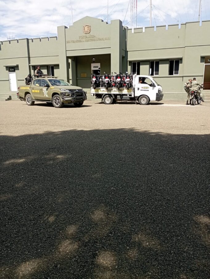 Detienen camión cargado de motocicletas que serían introducidas a Haití evadiendo el paso formal de la frontera