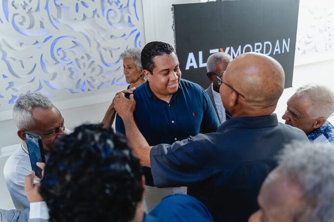 Alex Mordán destaca respaldo y unidad tras primera reunión en aspiraciones a la presidencia PRM en SDE