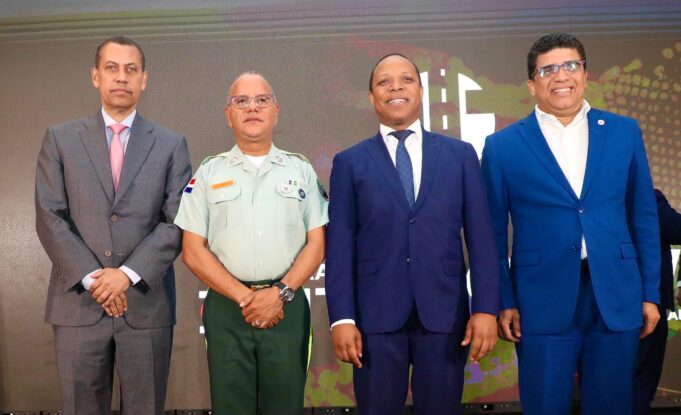 INDOTEL instalará wifi en todas las rutas de transporte del país