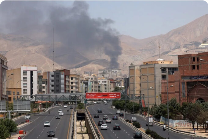 El ministro de Defensa israelí se retracta y niega que Israel quiera dañar a civiles iraníes