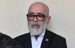 Aplazan medida de coerción a Ángel Martínez