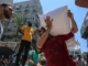 Soldados israelíes reciben la orden de disparar a gazatíes en repartos de comida, según el diario Haaretz