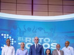 Ministro Luis Miguel De Camps presenta hoja de ruta para potenciar sistema preuniversitario