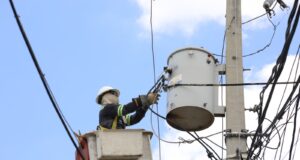 Pgase y Edeeste desmantelan conexión ilegal de empresa en Santo Domingo Este