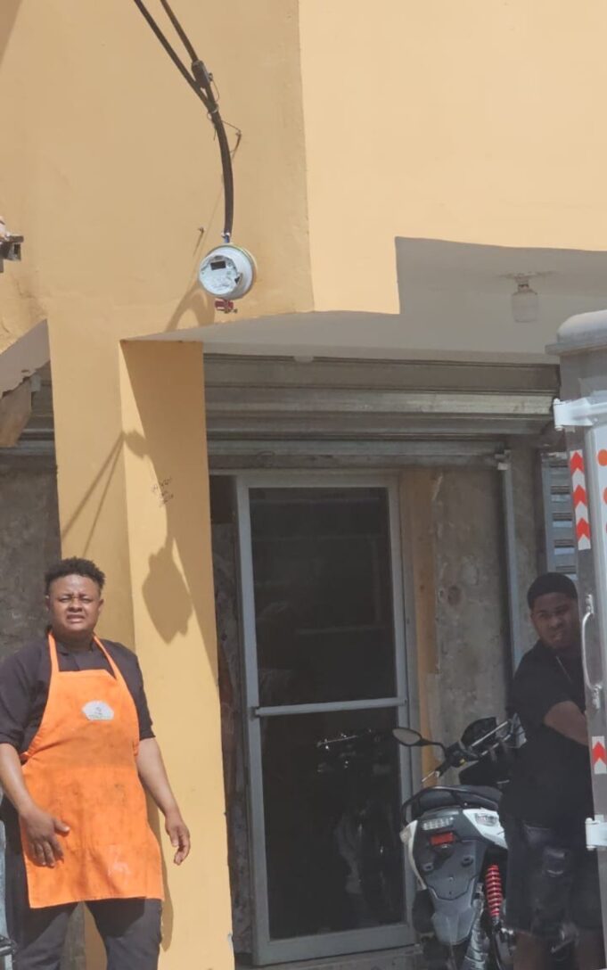 Edeeste denuncia vandalismo contra medidores instalados en Quisqueya y Santa Fe