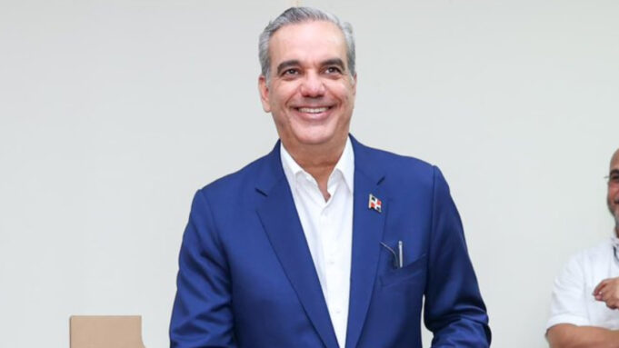 Abinader inaugura obras clave en Montecristi