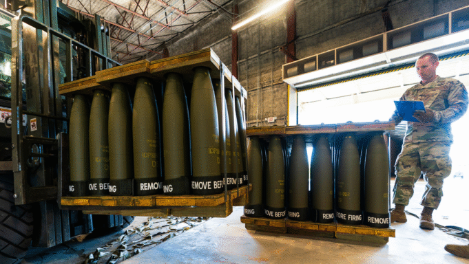 Trump: EE.UU. acordó suministrar armas a Kiev a cuenta de los países europeos