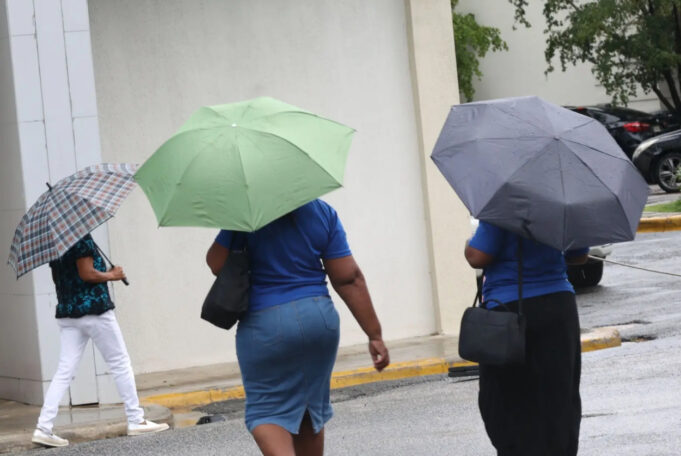 Lunes soleado y chubascos aislados; seis provincias en alertas