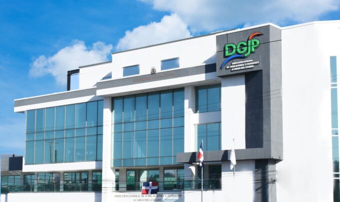 Más de 900 servidores públicos son capacitados sobre el Sistema de Reparto Estatal Dominicano