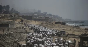 Al menos 44 muertos en ataques en Gaza, 22 de ellos buscando comida