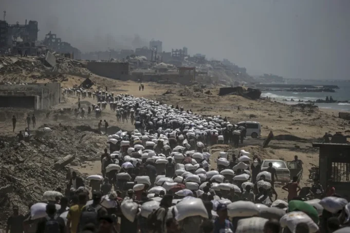 Al menos 44 muertos en ataques en Gaza, 22 de ellos buscando comida