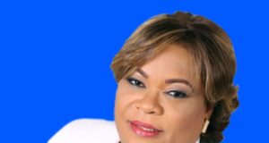 Lucrecia Santana Leyba, gobernadora de SD, respalda puesta en marcha de nuevos vagones del Metro