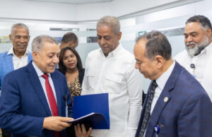 Directores de DIECOM y Prensa de la Presidencia realizan visita de cortesía a Federico Reynoso, titular de Medios Locales del Gobierno