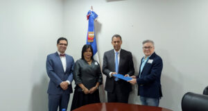 INDOTEL recibe informe sobre lineamientos para la reforma de la Ley General de Telecomunicaciones