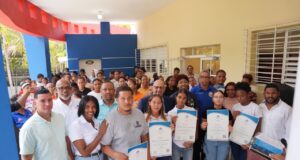 Centros Tecnológicos Comunitarios impulsan la transformación digital en Duvergé con jornada “Frontera Digital”