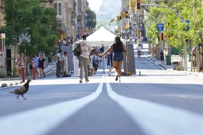 La inmigración lleva a España a un nuevo máximo de población, con 49,3 millones de habitantes