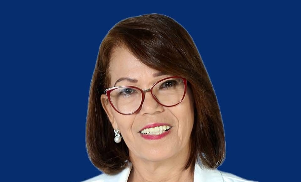 Milagros Paredes celebra entrega de útiles escolares que benefició a más de 10,000 niños