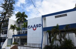 CAASD trabaja para solucionar avería causada por lluvias que limita suministro de agua potable en Las Praderas