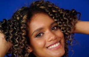Arlyn Esther Santos, la dominicana-lombarda que brilla como finalista de Miss Italia 2025 — y cómo apoyarla con tu voto