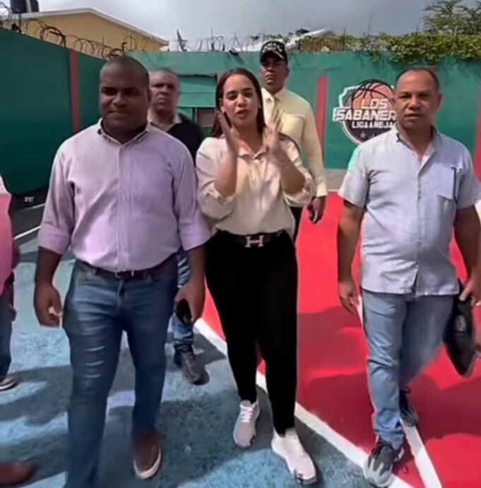 Abinader responde a 20 años de espera con nuevas obras en Sabana Perdida