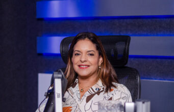 Vicepresidenta de Banco Atlántico llama a fortalecer la educación financiera para evitar deudas y fraudes digitales