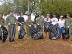 Medio Ambiente desarrolla jornada de limpieza en Boca Chica en el marco del Día Internacional de Limpieza de Playas