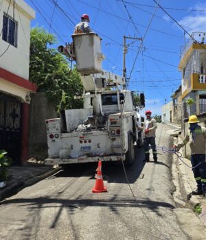 Edenorte entrega segunda etapa de alumbrado público en Santiago Oeste con inversión de RD$1.2 millones