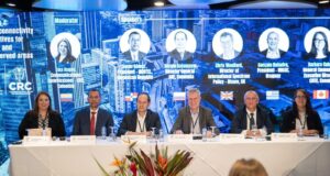 Presidente del INDOTEL destaca esfuerzo de Gobierno para reducir brecha digital en foro de Colombia