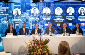 Presidente del INDOTEL destaca esfuerzo de Gobierno para reducir brecha digital en foro de Colombia