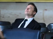 Tesla avisa que Elon Musk podría irse si no se le concede un billón de dólares en acciones