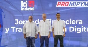 Abinader encabeza entrega de RD$150 millones en créditos para 630 mipymes en DN