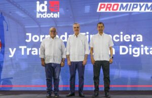 Abinader encabeza entrega de RD$150 millones en créditos para 630 mipymes en DN