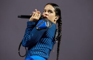 Rosalía revoluciona las listas españolas de éxitos con ‘Lux’ y consigue la triple corona