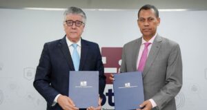 Indotel y Onaprep firman convenio de colaboración para instalar salas digitales en seis centros penitenciarios