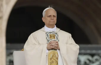 El papa, «muy decepcionado» por la ley sobre el suicidio asistido en Illinois