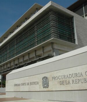 Condenas de 40 y 30 años de prisión a miembros de una banda que asesinaron a un comerciante durante un atraco en Boca Chica